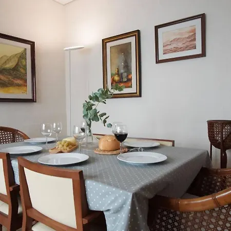 Casa Tosca En Pueblo